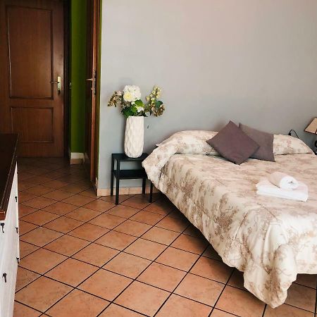 Parisa Suite Рим Екстер'єр фото