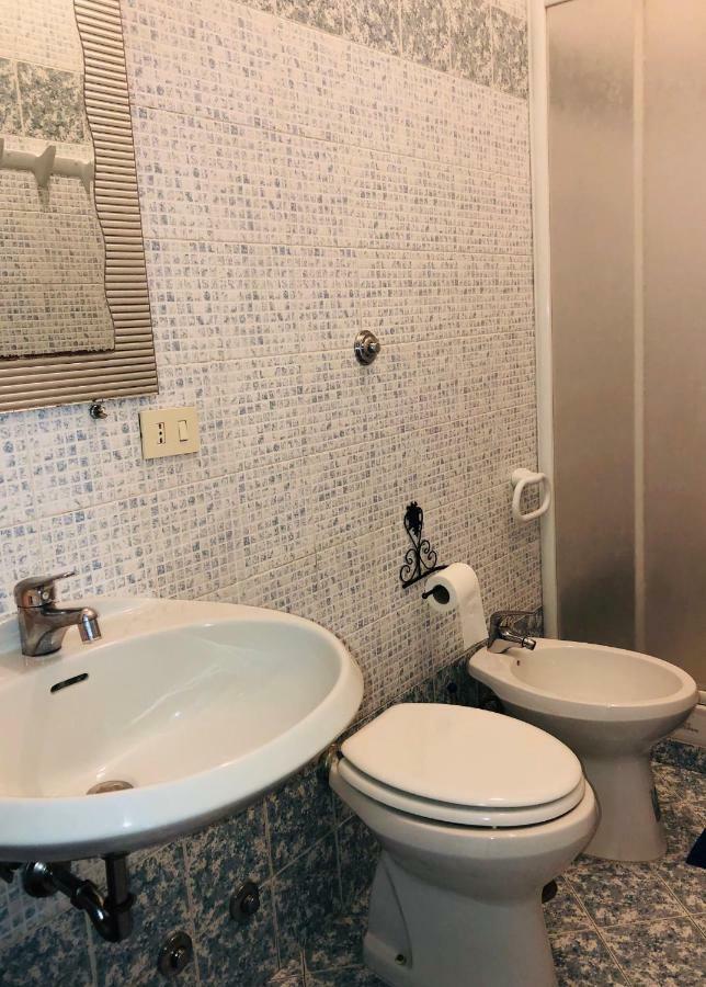 Parisa Suite Рим Екстер'єр фото