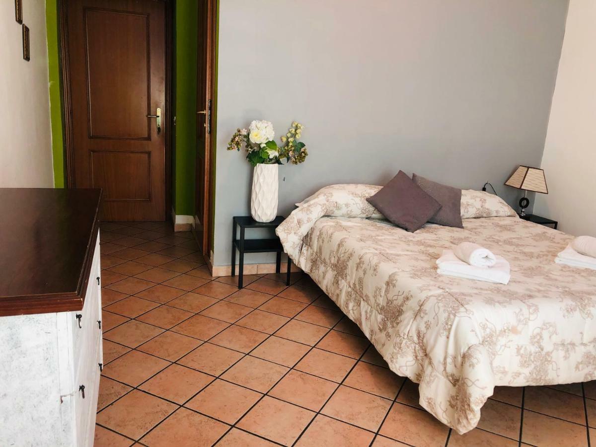 Parisa Suite Рим Екстер'єр фото